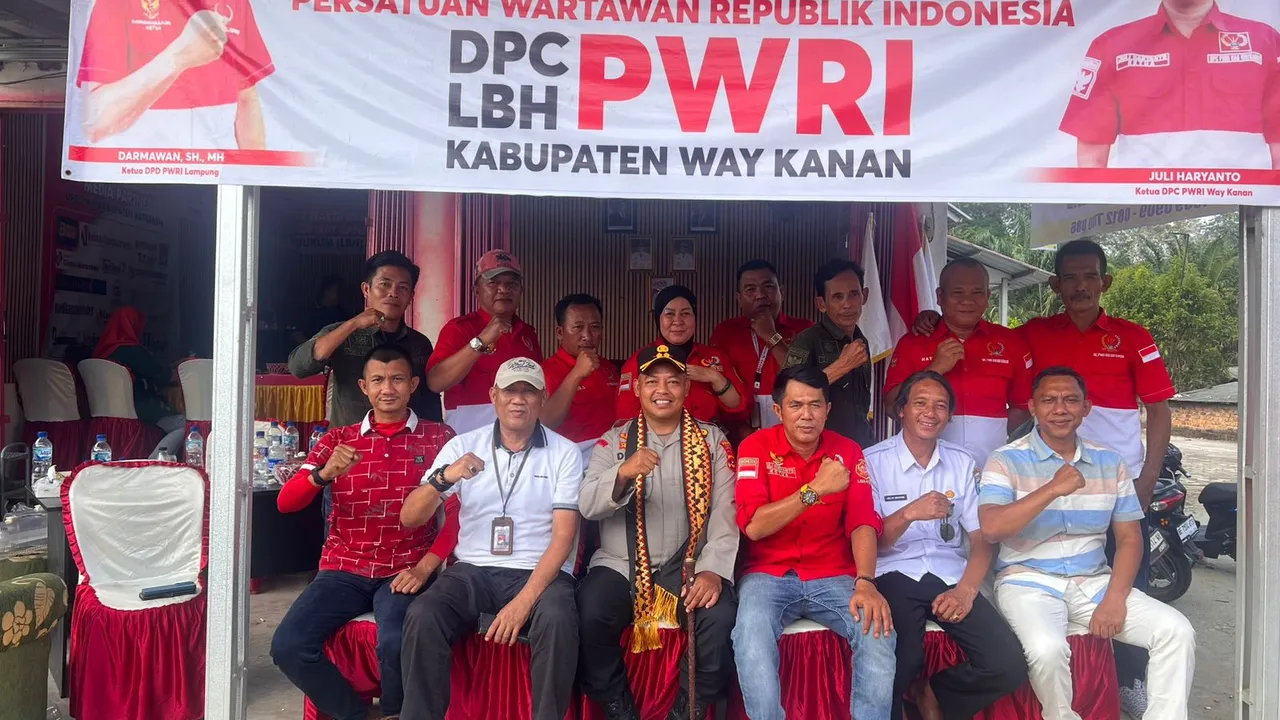 Jelang Kunjungan Kapolres, Ketua PWRI Way Kanan Sambut Baik Agenda Silaturahmi di Kantor PWRI